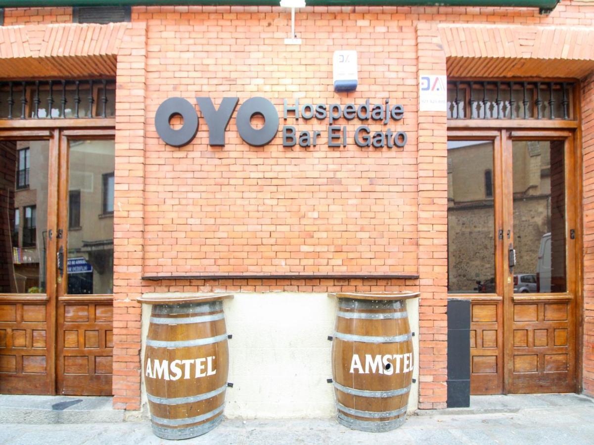 Oyo Hospedaje El Gato 세고비아 외부 사진